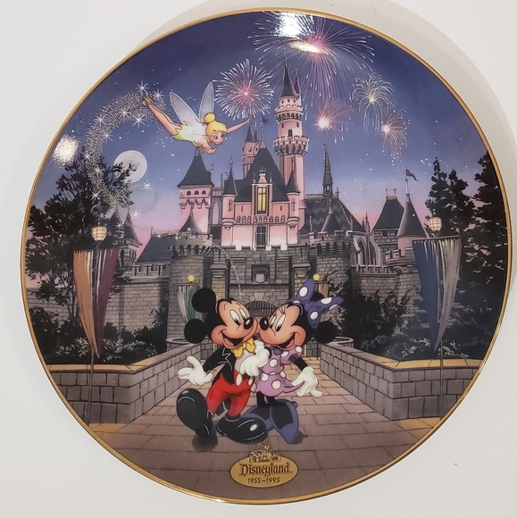 Disneyland 40th anniversary collectable plate - Picture 2 of 10